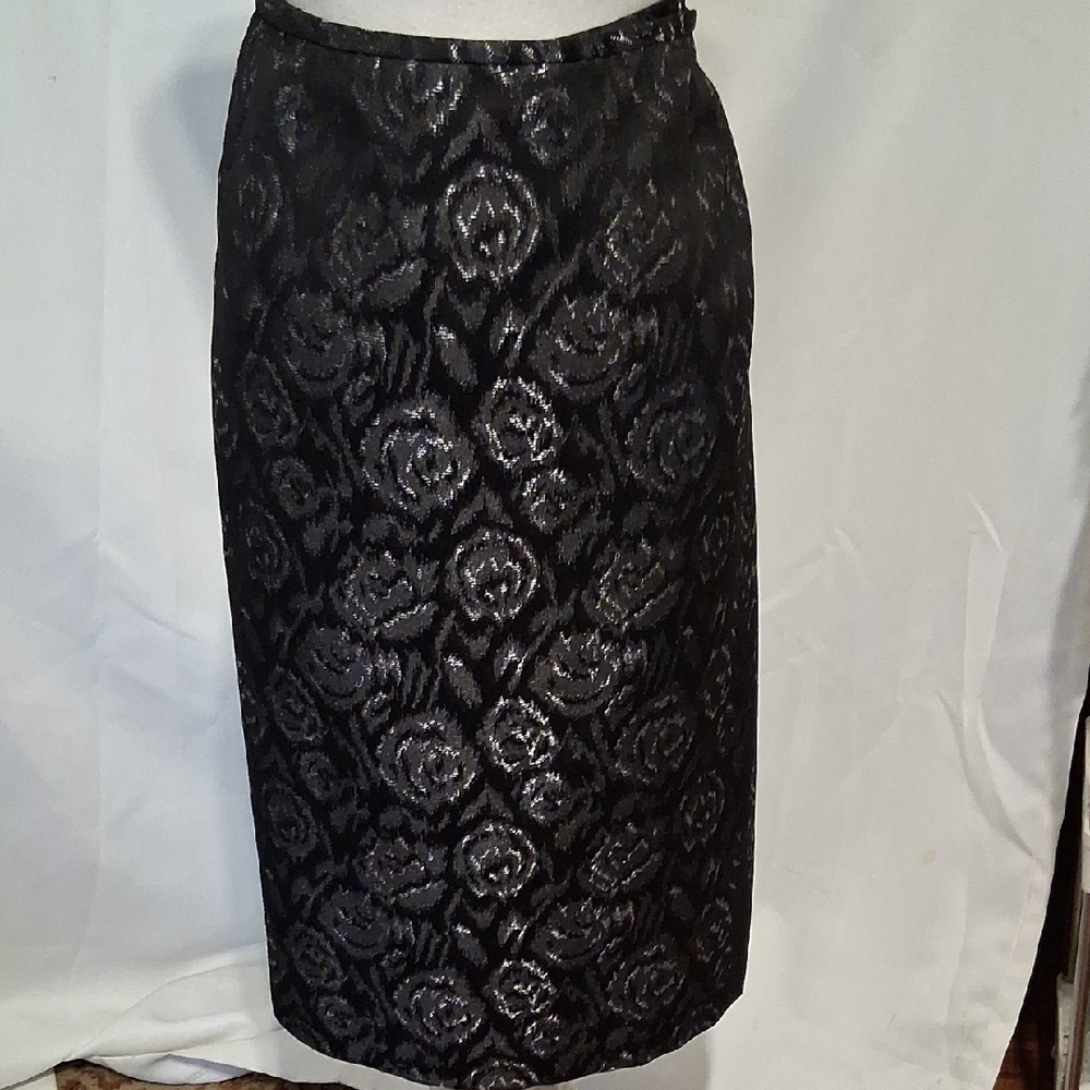 Le Suit Black and Silver Patterned Pencil Skirt - Picture 2 of 9